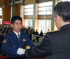 茨城新聞 県警察学校入校式 196人が学校生活スタート