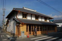 修復工事が終わった国登録有形文化財の「高久家住宅」=桜川市真壁町真壁