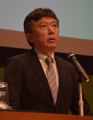 講演した片山徒有さん=取手市西