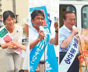 (右)支持者からの花束を手に演説する橋本昌氏=20日(中)拳を振り上げて街頭演説する大井川和彦氏=20日、日立市多賀町(左)有権者に駆け寄り握手する鶴田真子美氏=20日、水戸市若宮(右から届け出順)