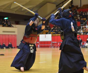 茨城新聞 県高校新人大会 剣道女子団体 守谷 貫禄13連覇