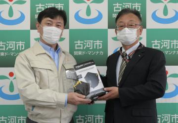 茨城新聞 新型コロナ対策 日野自動車古河工場 N95マスクなど市に7000枚寄贈
