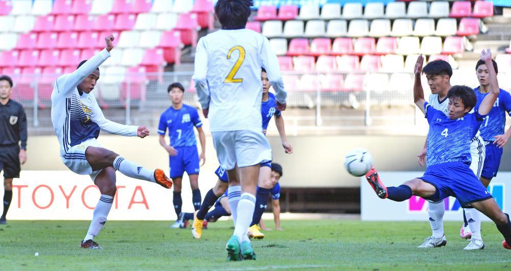 茨城新聞 全国高校サッカー 茨城県大会 鹿島学園 4年ぶり頂点 明秀日立に2 1