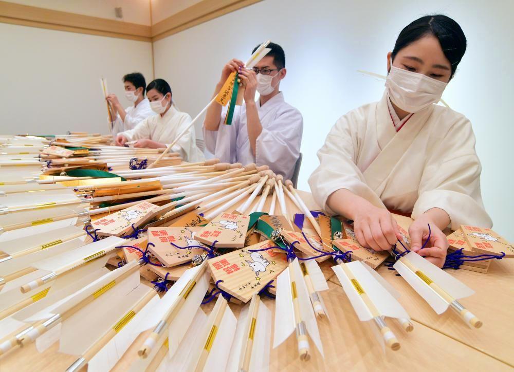 茨城新聞 平安願い縁起物作り 鹿島神宮で初詣準備 茨城新聞 平安願い縁起物作り 鹿島神宮で初詣準備