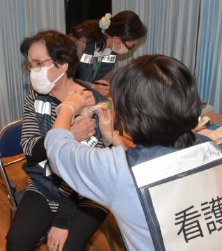 茨城新聞 コロナワクチン集団接種 医師や職員が訓練 小美玉市