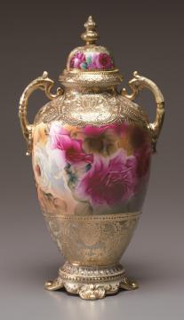 「色絵金盛薔薇文飾壺」1891〜1921年ごろ、若林コレクション