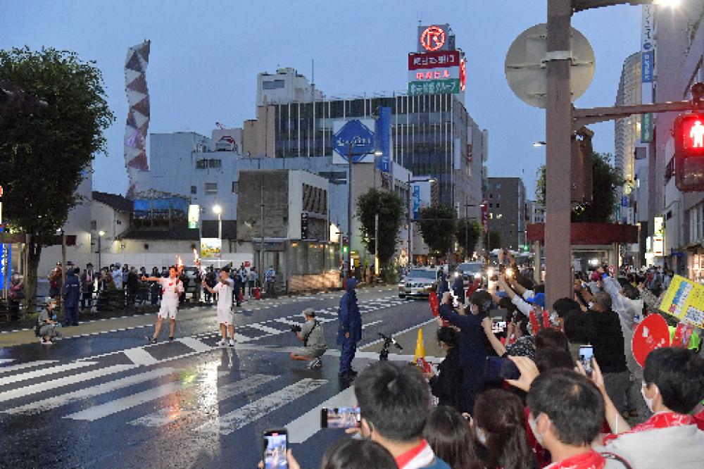 茨城県で行われた聖火リレー=4日、水戸市内