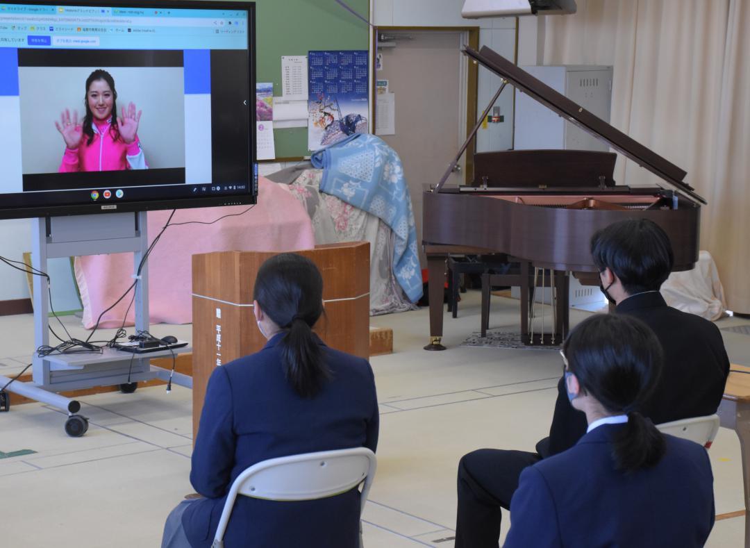 グランドピアノのお披露目式に寄せた稲見萌寧選手のビデオメッセージ
