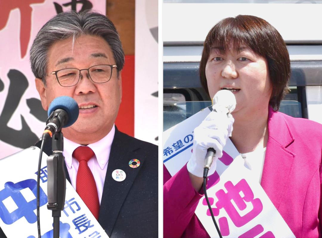 取手市長選に立候補した中村修氏、小池悦子氏(左から届け出順)