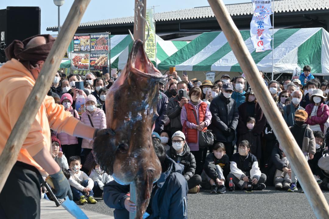 3年ぶりの開催でにぎわう「全国あんこうサミット」=2月12日、北茨城市関南町仁井田
