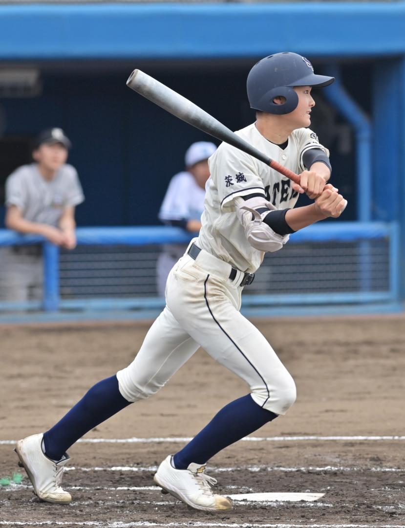 茨城新聞】全国高校野球茨城大会 熱戦開幕、89チーム一堂 4年 茨城新聞】全国高校野球茨城大会 熱戦開幕、89チーム一堂 4年