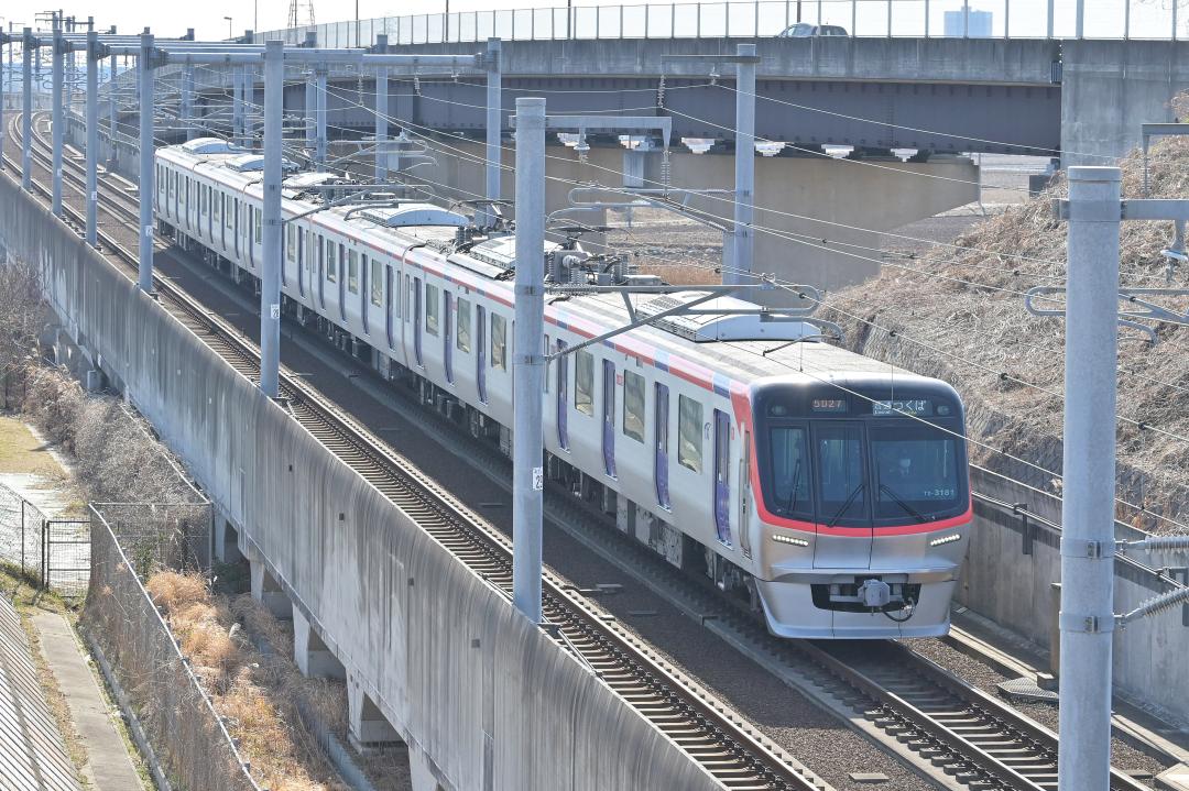 つくばエクスプレスの車両(資料写真)