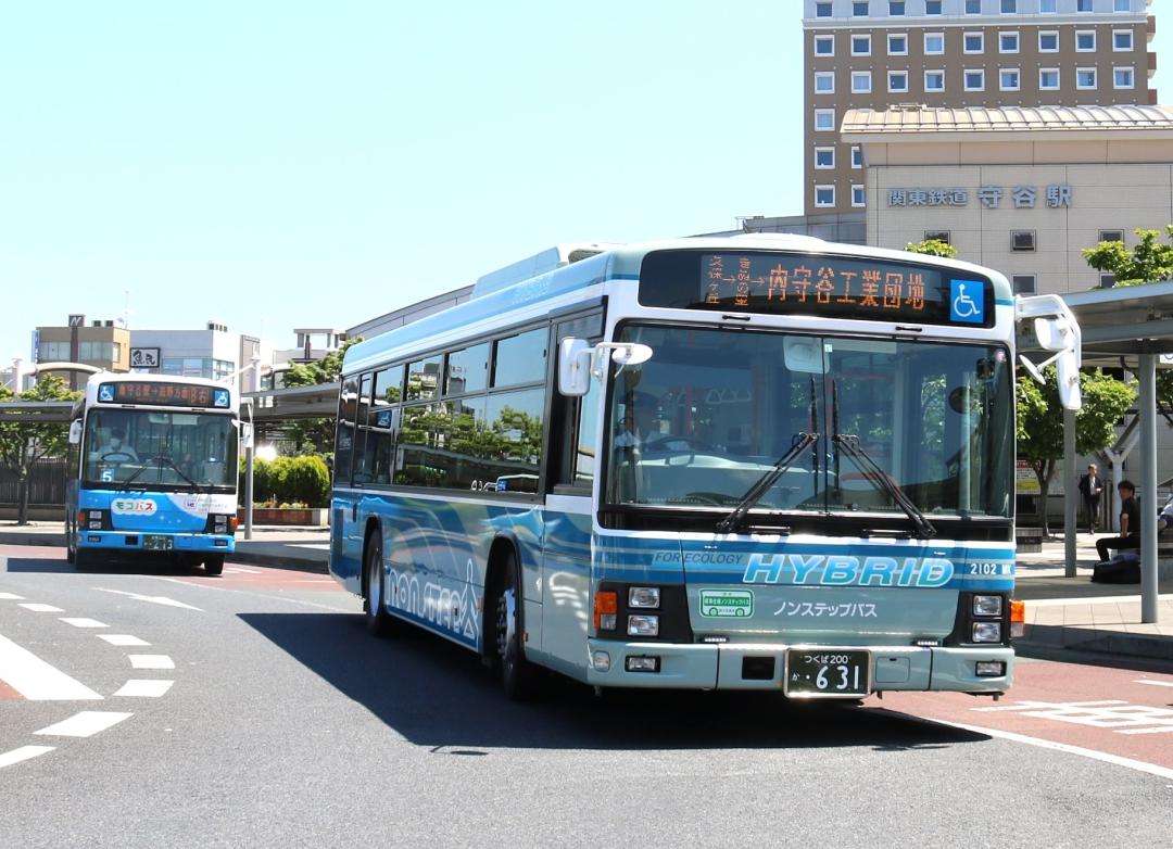 関東鉄道の路線バス(資料写真)=守谷駅前