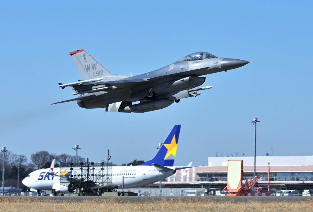 茨城新聞】F16戦闘機参加 日米共同訓練始まる 茨城・百里基地 太平洋で