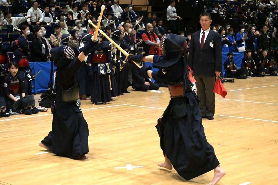 熱戦を繰り広げた第65回全国選抜少年剣道大会=水戸市緑町
