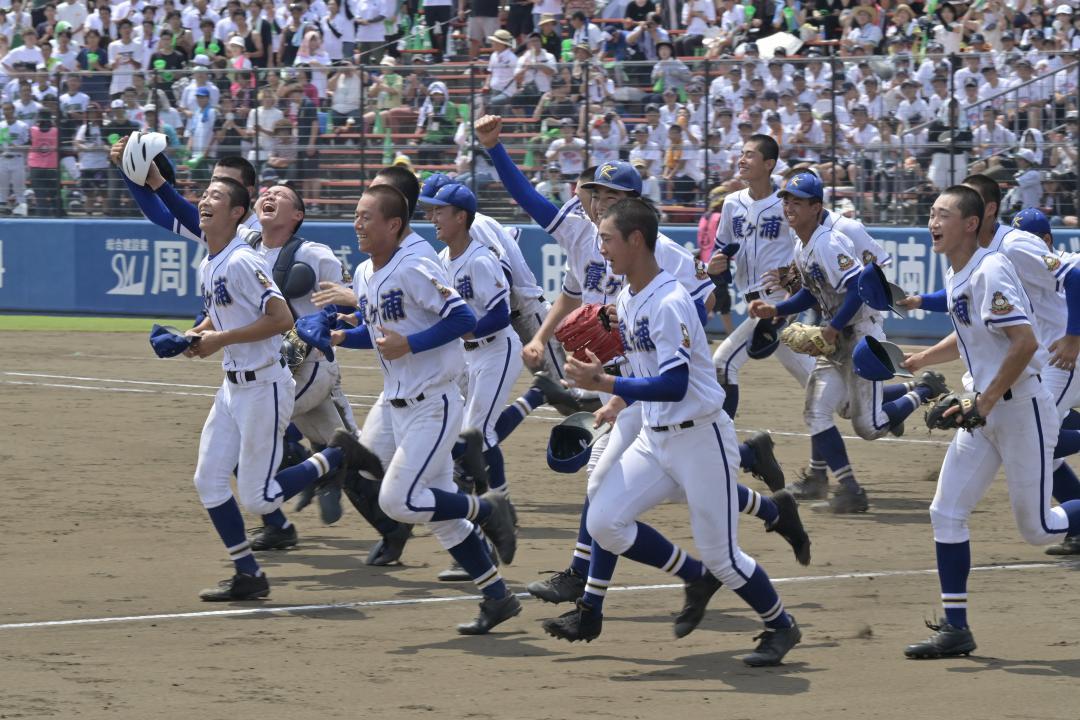 茨城新聞】全国高校野球茨城大会回顧（上） 霞ケ浦、どん底から勢い乗る 「甲子園で校歌」目標に 3度目優勝