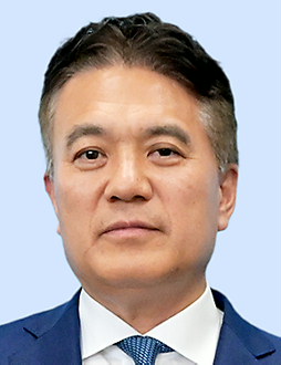 国井豊氏