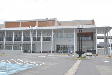 常総市役所=常総市水海道諏訪町