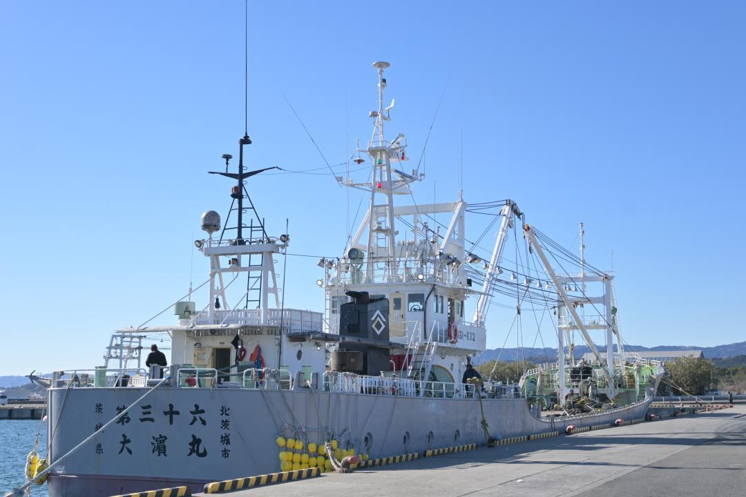 沈没した第八大浜丸と船団を組んでいた、運搬船「第三十六大浜丸」=北茨城市関南町
