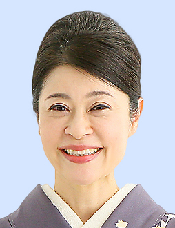 一龍斎貞弥氏
