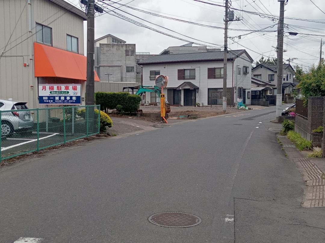 男性が被害に遭った現場＝９日、守谷市百合ケ丘２丁目