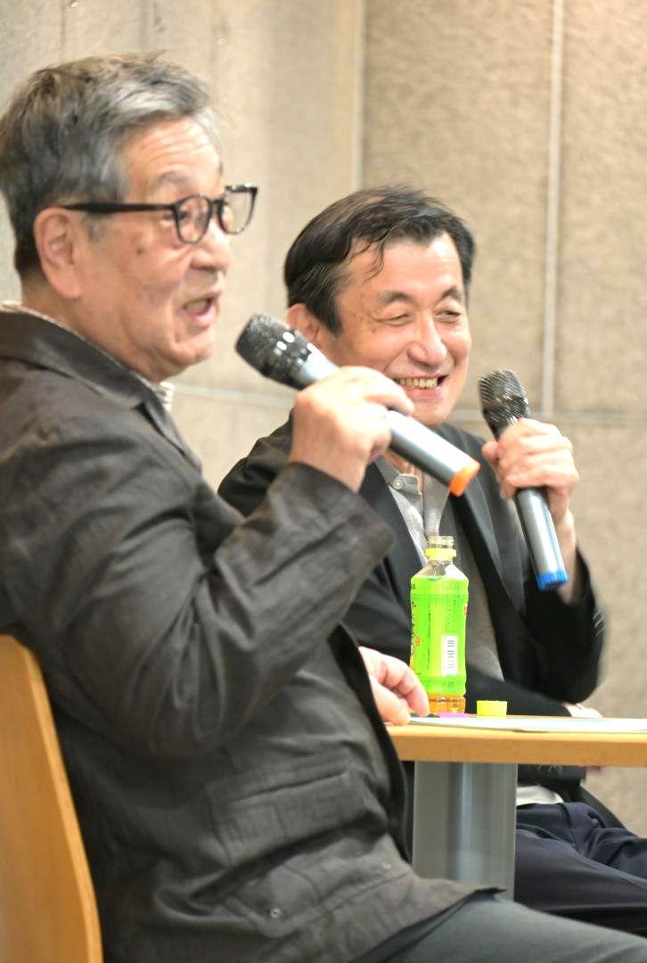 対談する宮崎恭一さんと竹脇元治さん(右から)=水戸市南町
