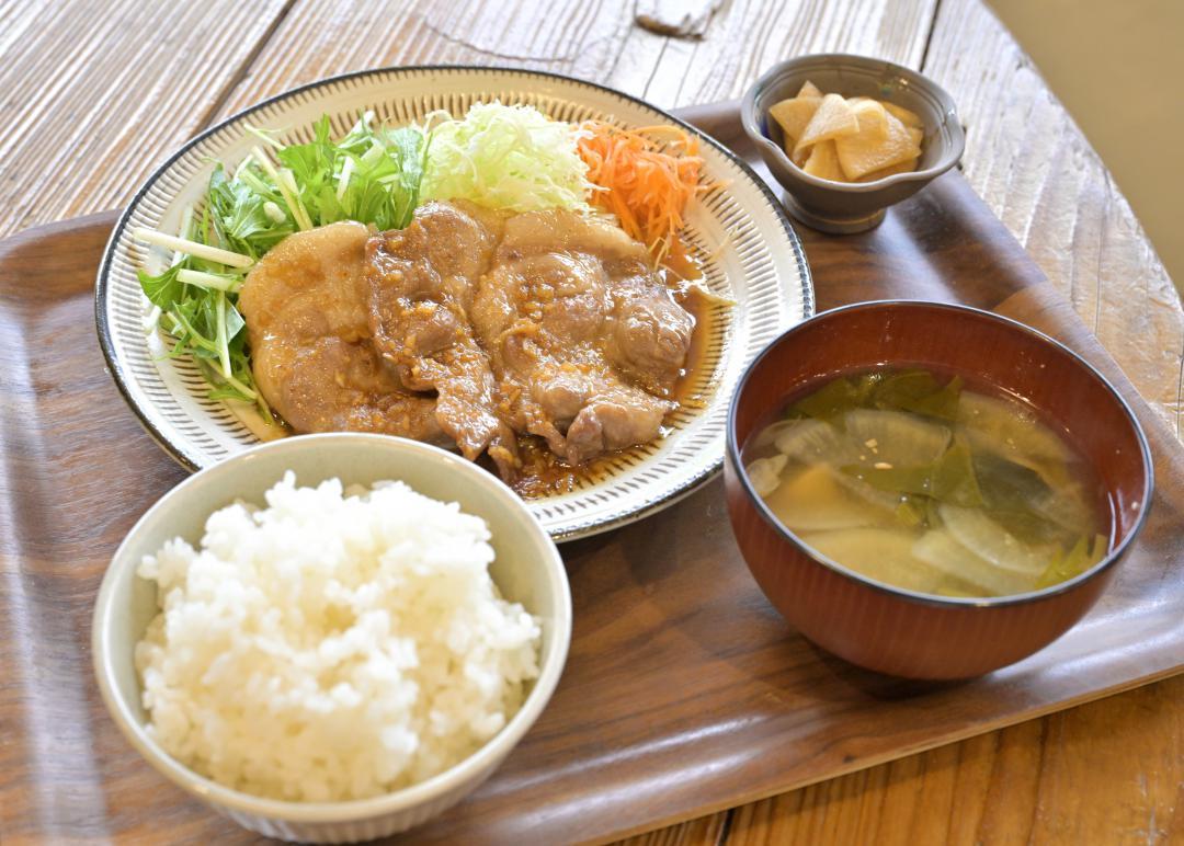 店舗限定の「スタミナ定食」