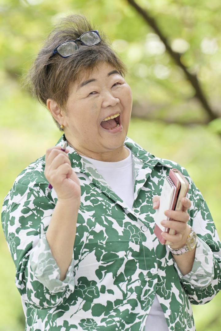 フリーライターなどとして活躍する野原広子さん=東京都中央区
