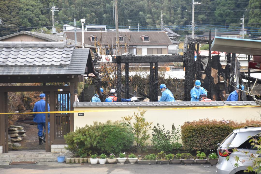 ２人の遺体が発見された火災現場＝常陸大宮市山方