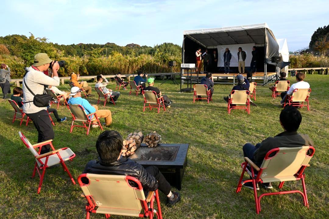 涸沼湖畔で初開催された野外イベント=茨城町中石崎