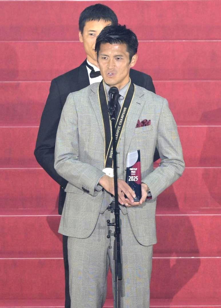 ベストイレブンに初めて選ばれた鹿島・植田=横浜アリーナ
