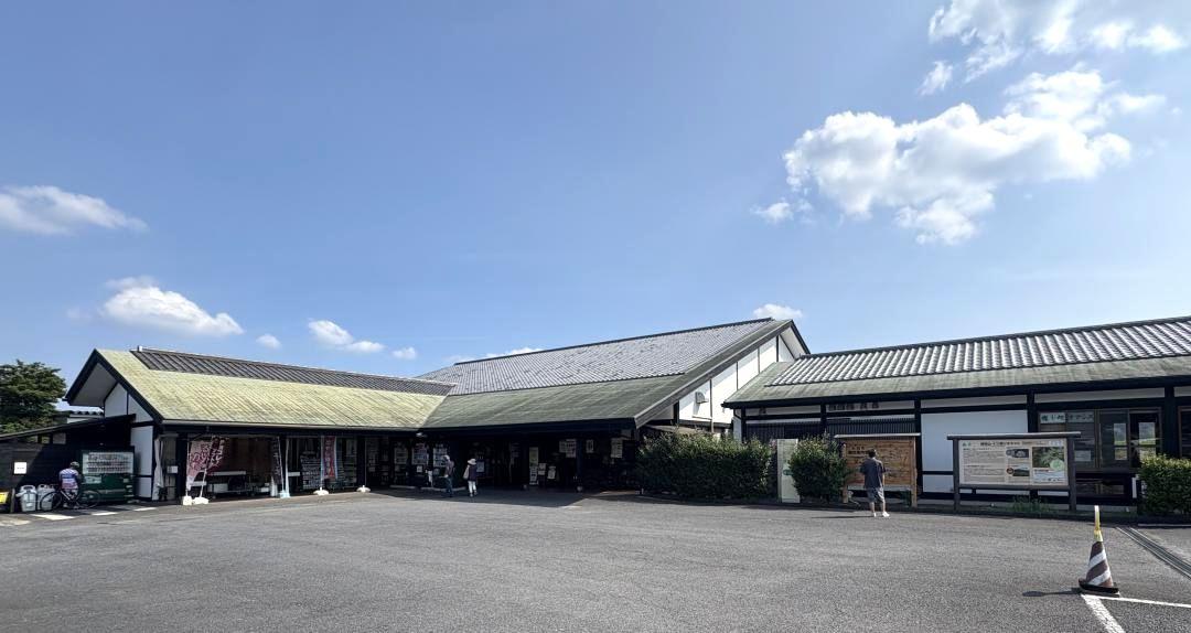 来年度からJAやさとが事業者となる石岡市営のふれあい交流施設「やさと温泉　ゆりの郷」=同市小幡