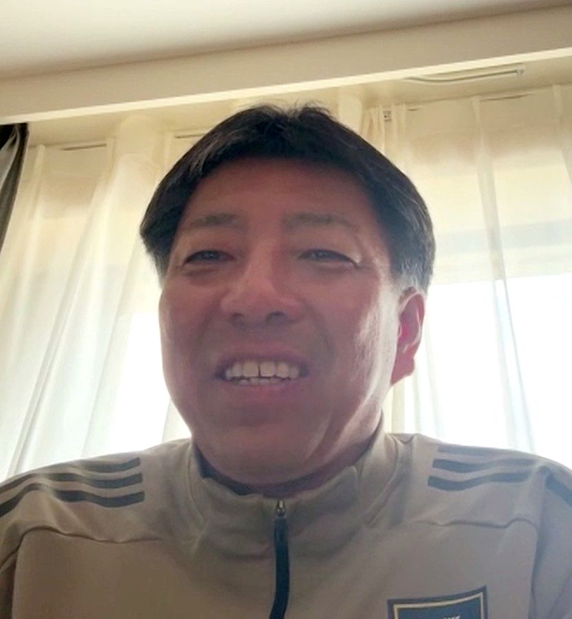 オンライン取材に応じた鹿島学園の鈴木監督