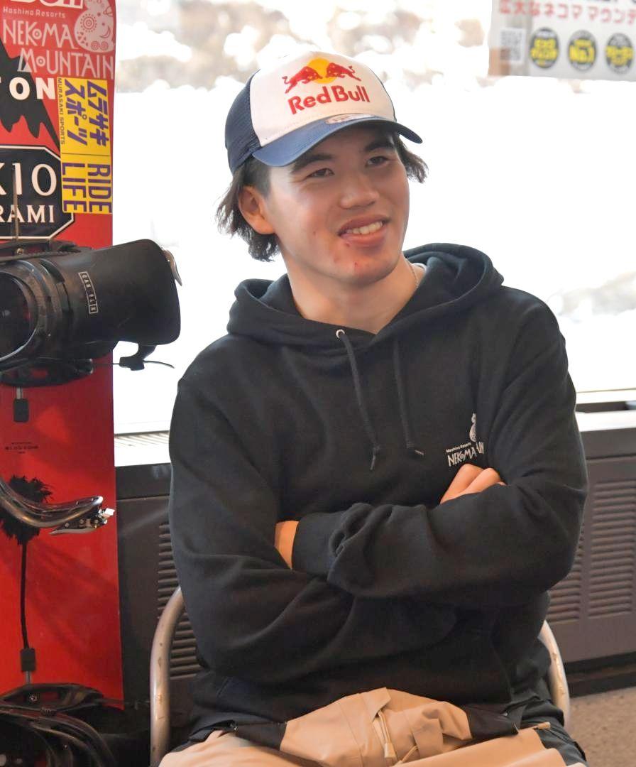 自身初の五輪に向け、意気込みを語る荻原大翔=2025年12月23日、福島県北塩原村