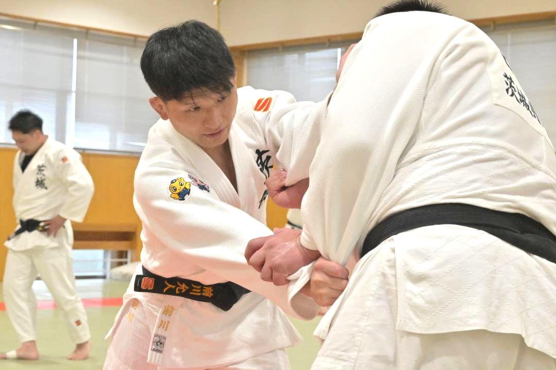 柔道全日本ジュニアコーチを務める県警機動隊の前川允人さん=水戸市内