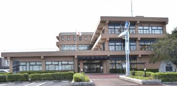 阿見町役場=同町中央1丁目