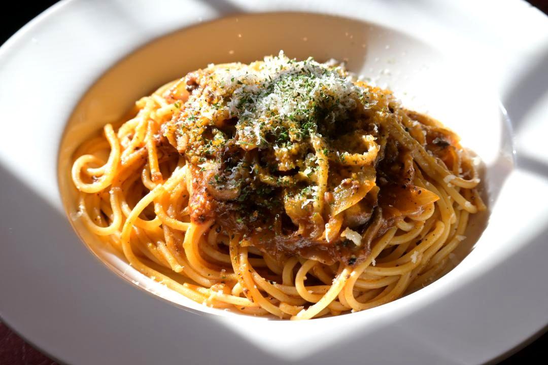 《茨めん(ibamen)》常陸牛のボロネーゼ　スパゲティハウスマッキーデニム(茨城・ひたちなか市)