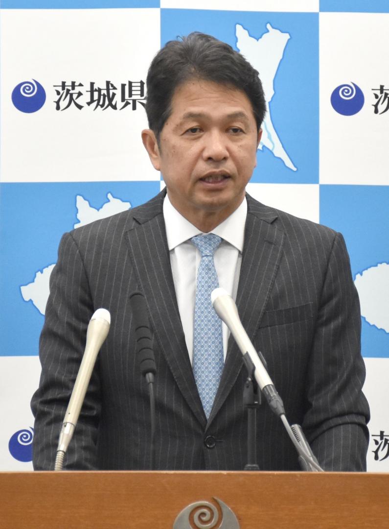 宮下宗一郎青森県知事の判断について、所見を述べる大井川和彦知事=県庁